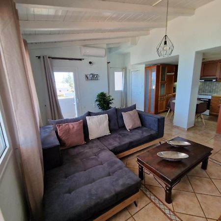 Astra Sea View Apartment, Sea Front Kokkini Hani ภายนอก รูปภาพ