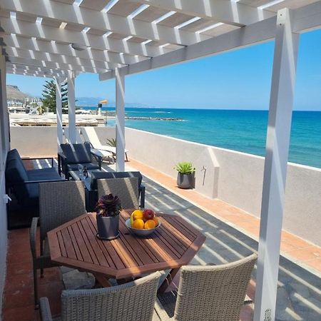 Astra Sea View Apartment, Sea Front Kokkini Hani ภายนอก รูปภาพ